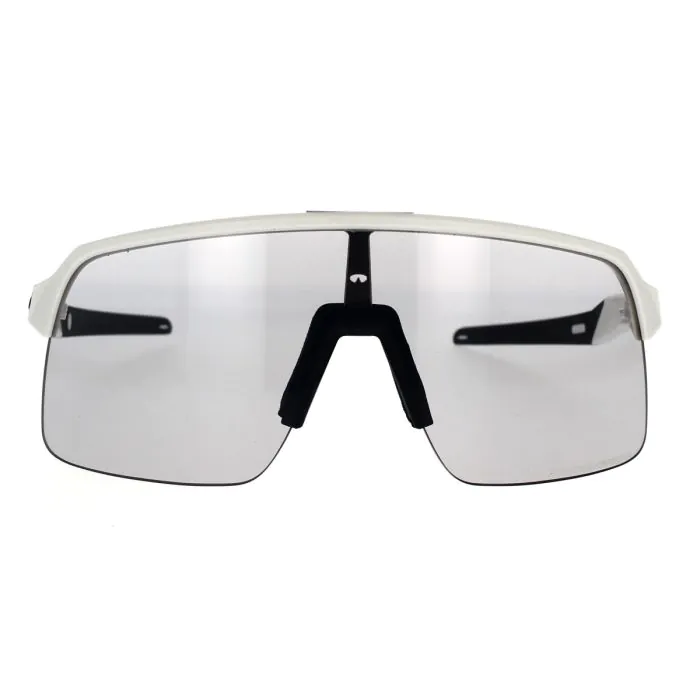 Occhiali oakley fotocromatici online